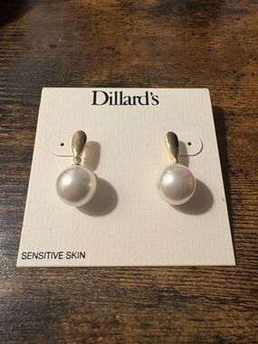 Gold & White Pearl Drop Earrings